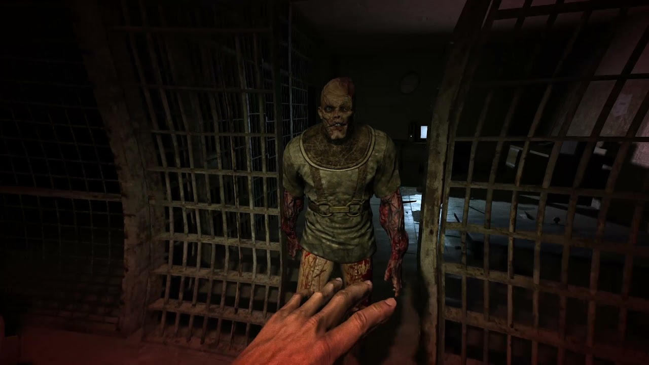 Outlast: Trolling the patient near the prison block