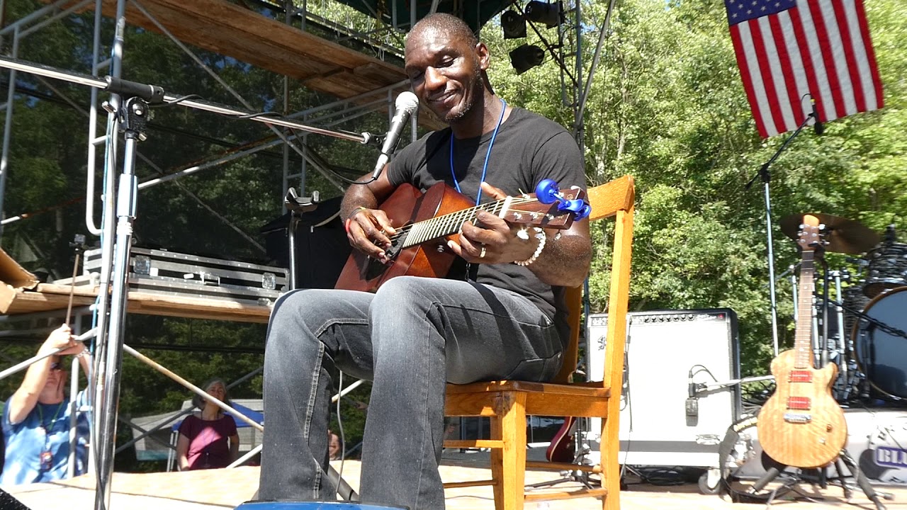 Cedric Burnside -  Mellow Peaches