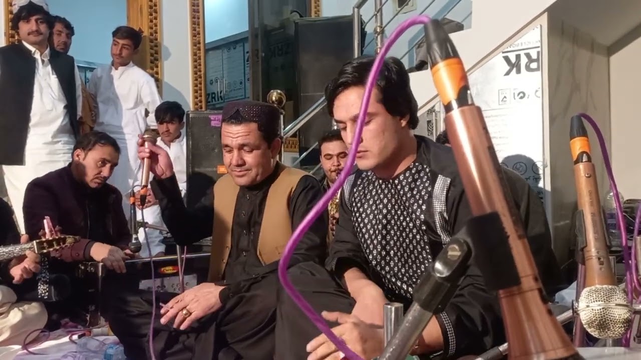 @SingerBaqiQarabaghi  سندر غاڑی رازق شوقی  او نورعلی شوقی دی چمن پروگرام  زمایوٹوب چینل سبسکرائب