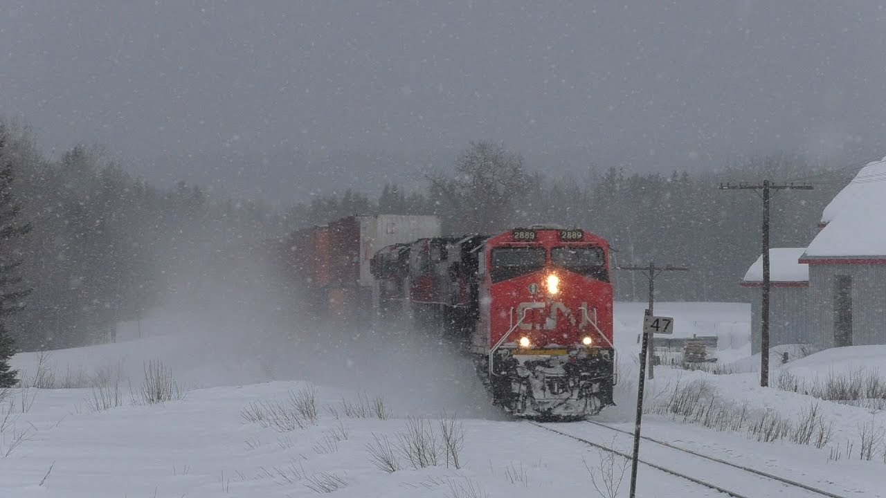 CN 2889 leads CN 121 West on the Pelletier Sub 3/4/19