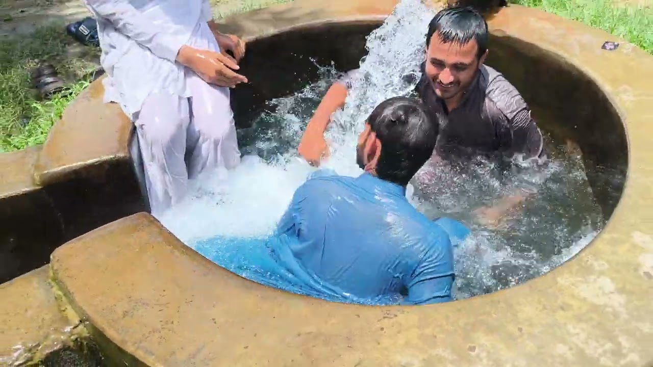 Village Tubewell Fun With Friends 😄 | Funny Village Tubewell Bath | Arsalan Tiloker