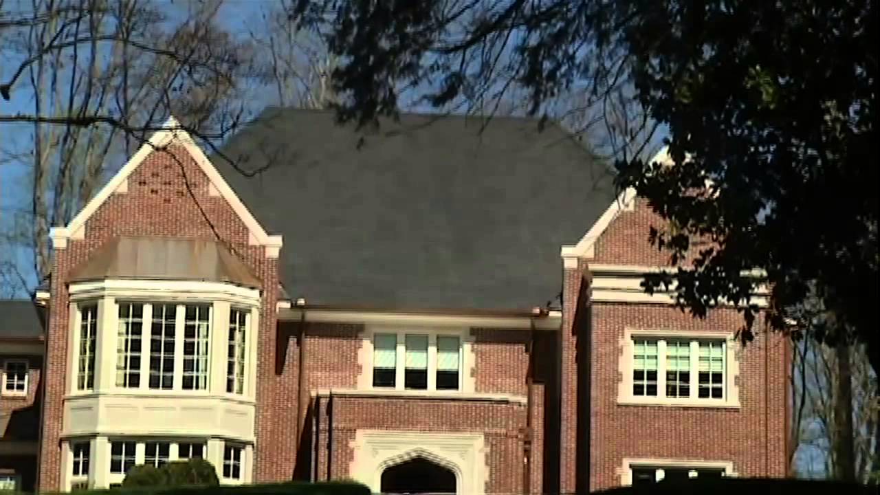 Atlanta Archbishop Apologizes for Lavish Home