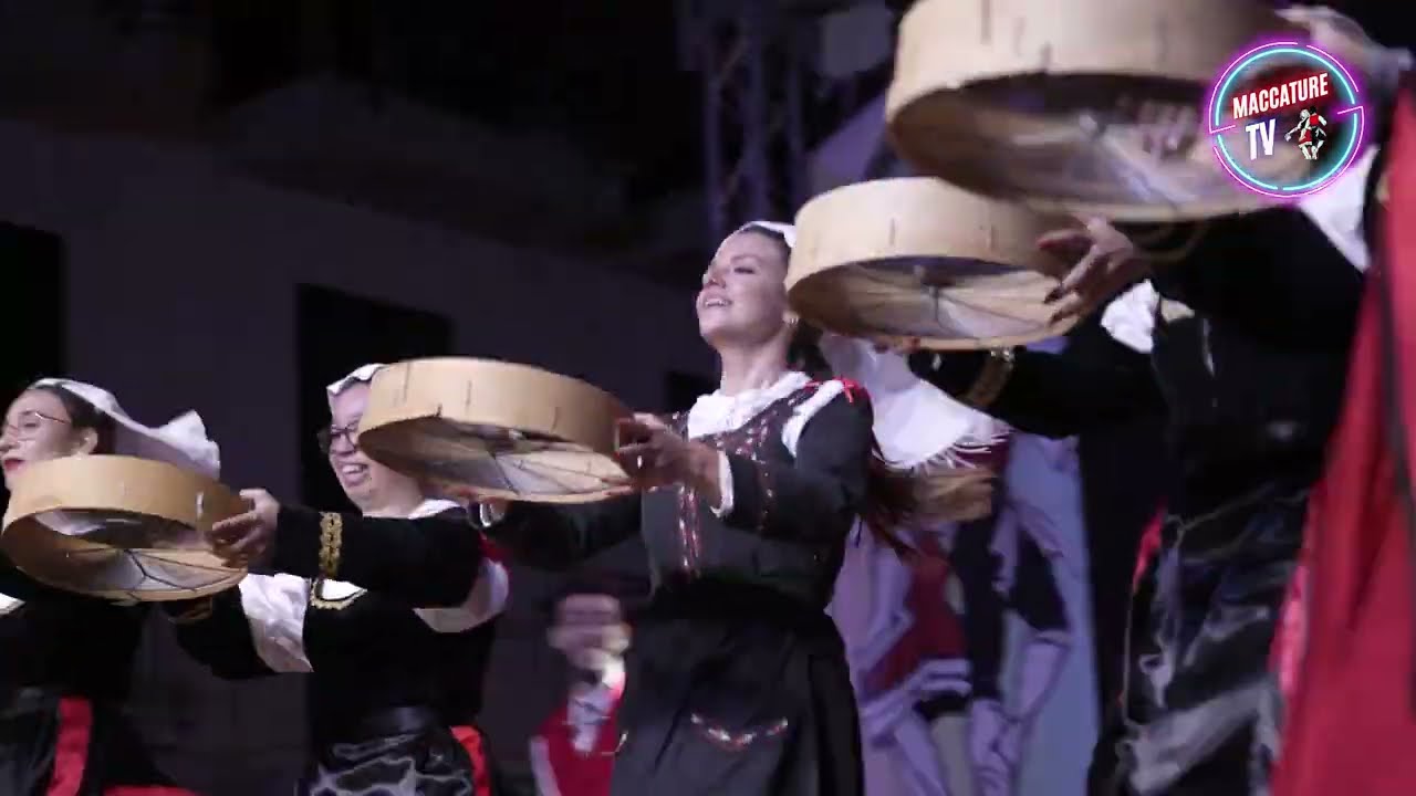 La danza de Ru Pellicce - Ru Maccature - 23° Festival Int. del Folklore di Carpinone (IS)