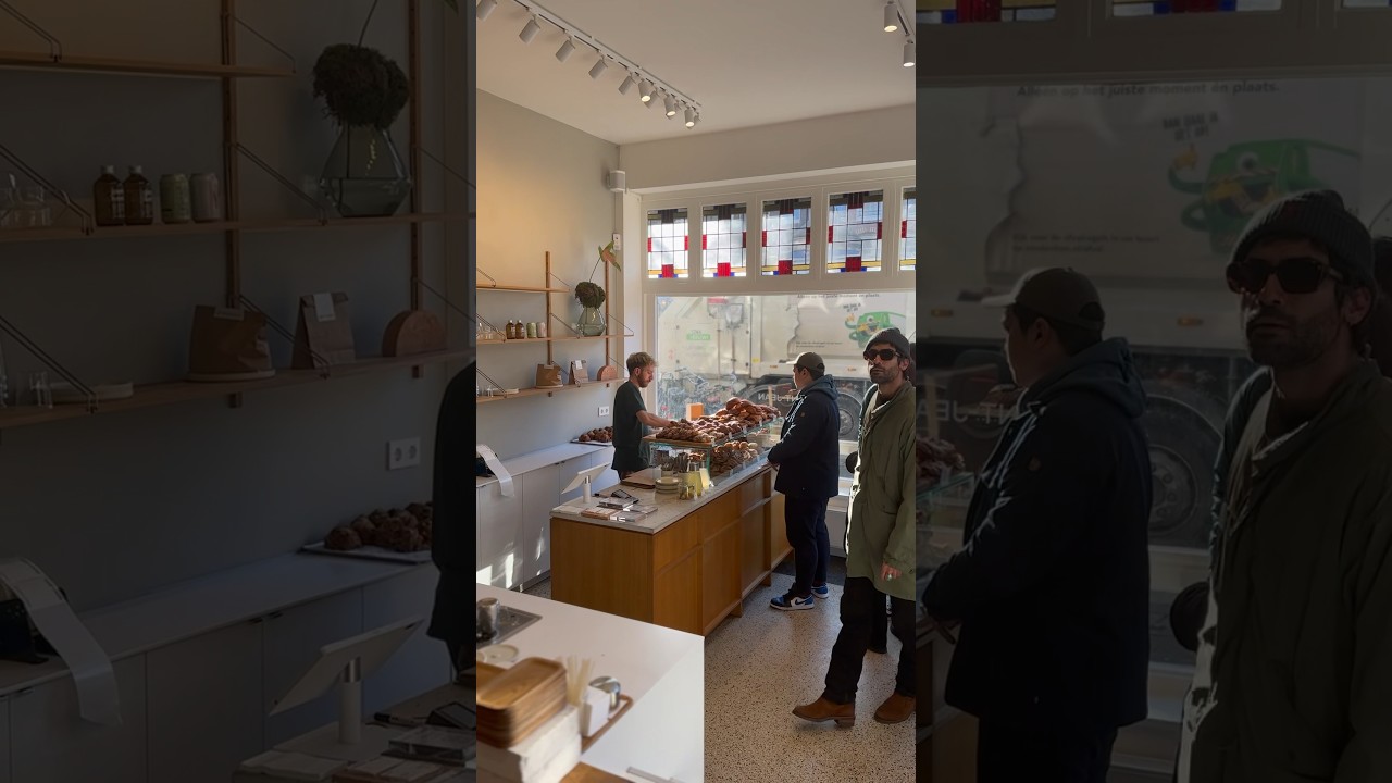 Visiting SAINT-JEAN, a lovely plant based bakery in Amsterdam #bakery #amsterdam
