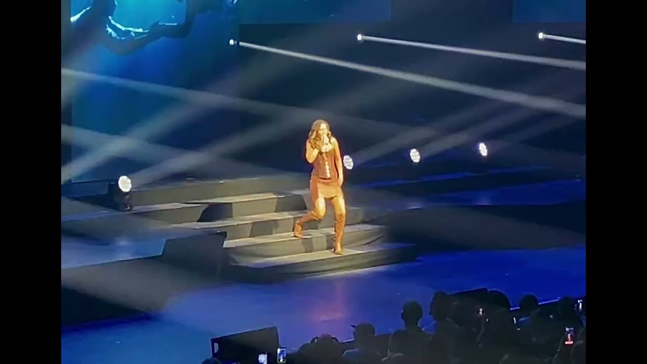 I gotta feeling, le concert - Nadiya - Tired of being sorry - Dôme de Paris - Paris 2026