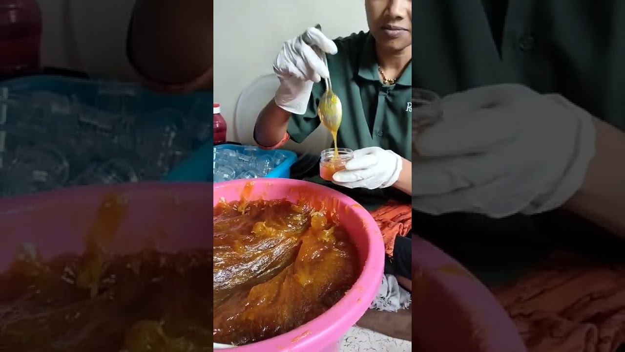 Sandal Facewash Concentrate is hand filled | Turmeric, Mango Butter for glowing skin