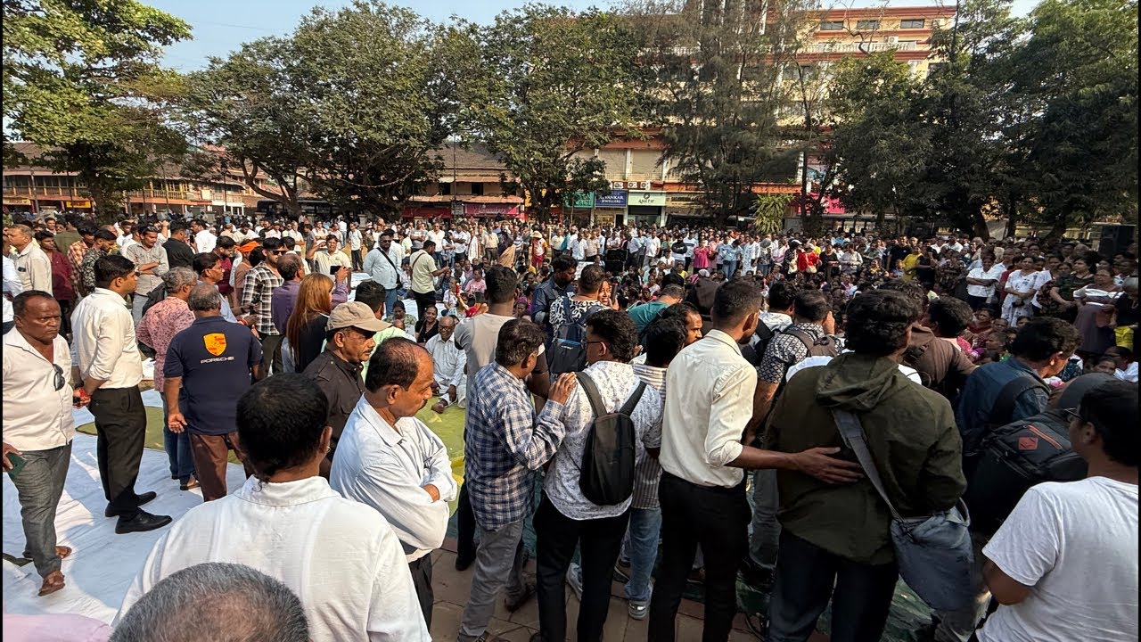 Viresh Borkar Hunger Strike at Azad Maidan – Massive Crowd Demands Scrap TCP Section 39A