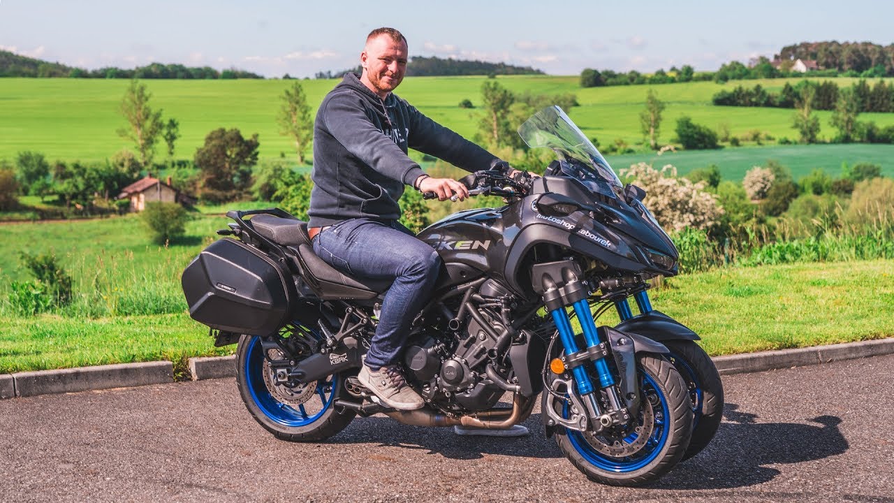 Je to motorka, auto nebo něco mezi tím? Yamaha NIKEN
