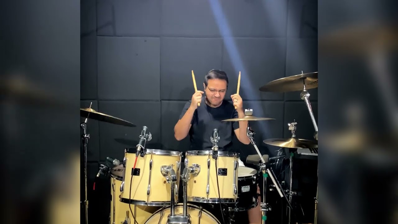 No meio dos Louvores - Drum Cover Por Lucas Pereira 
