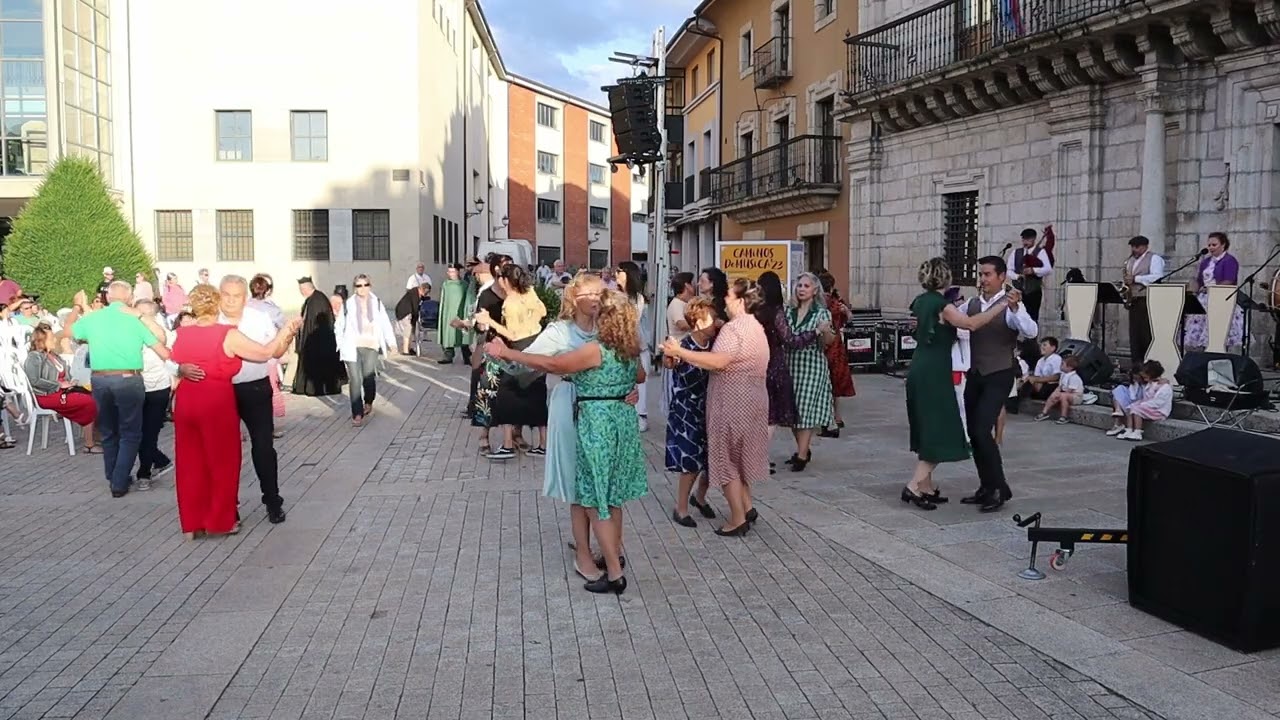 Los Pamplinas en Concierto & Company / Ven Bailar