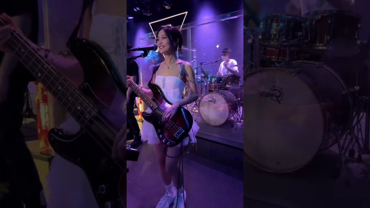 抖音 别让爱掉落 爱情三十六计 云house by贝斯小迪