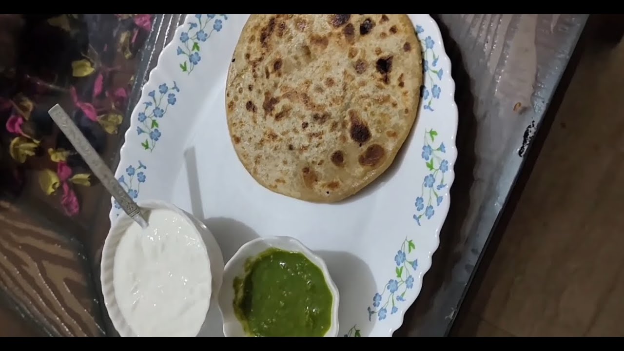 Stuffed Matar Paratha recipe in Hindi (7 day matar recipe series)