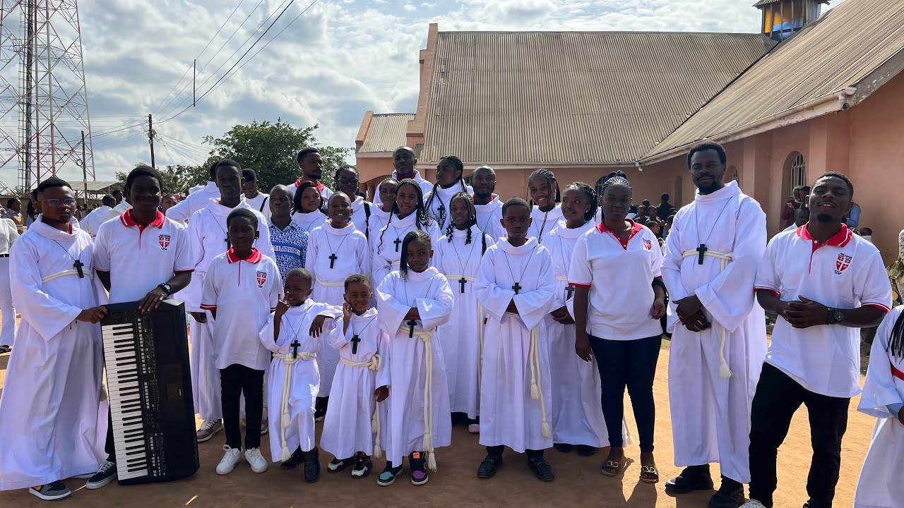 SIFA JUU SIFA KWA MUNGU (CENTENAIRE) | Pueri Cantores Saint KIZITO - Messe d’ensemble Nakivale - Ug
