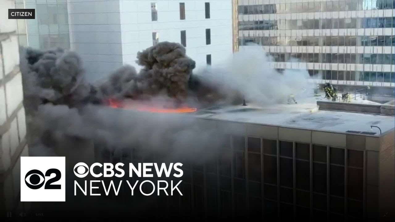 Manhattan fire erupts on rooftop near NYC St. Patrick's Day Parade
