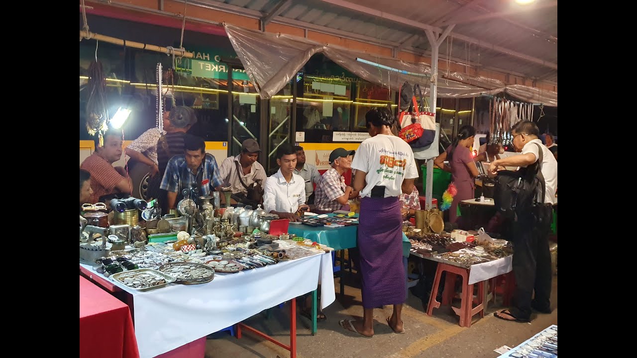 Yangon. Electronic market at night