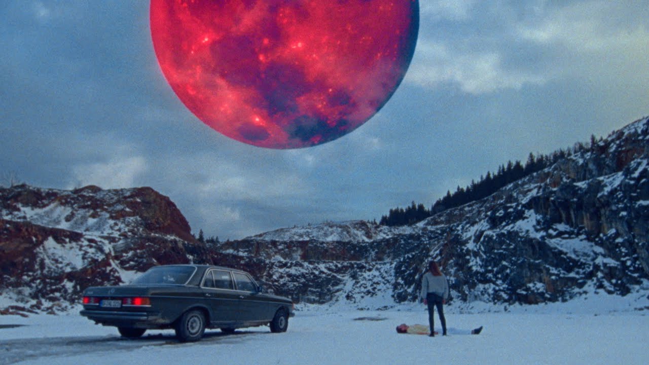 Julien Bracht - 'Melancholia' (Official Video - SYS004)