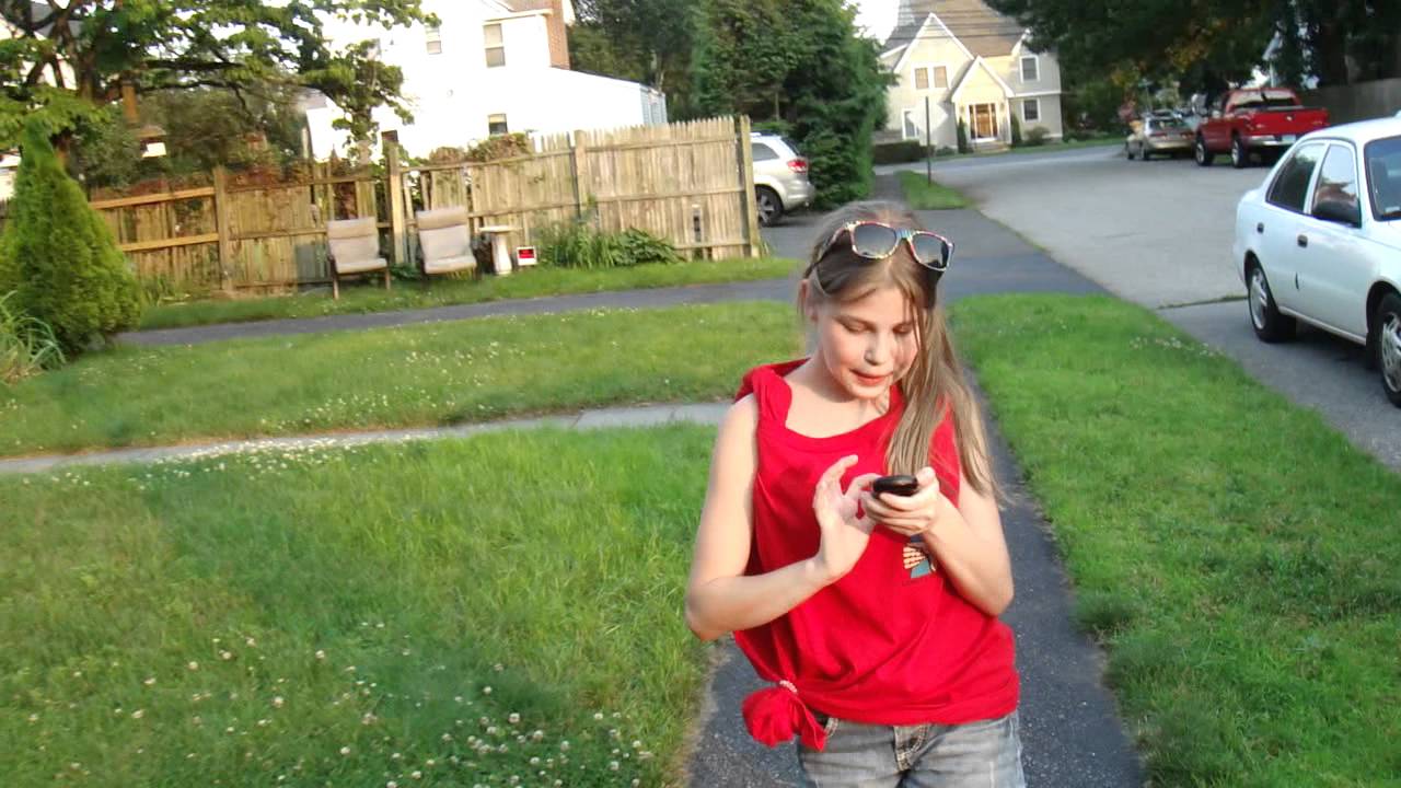 Zombie Girl Attacks Happy Girl * ~ *
