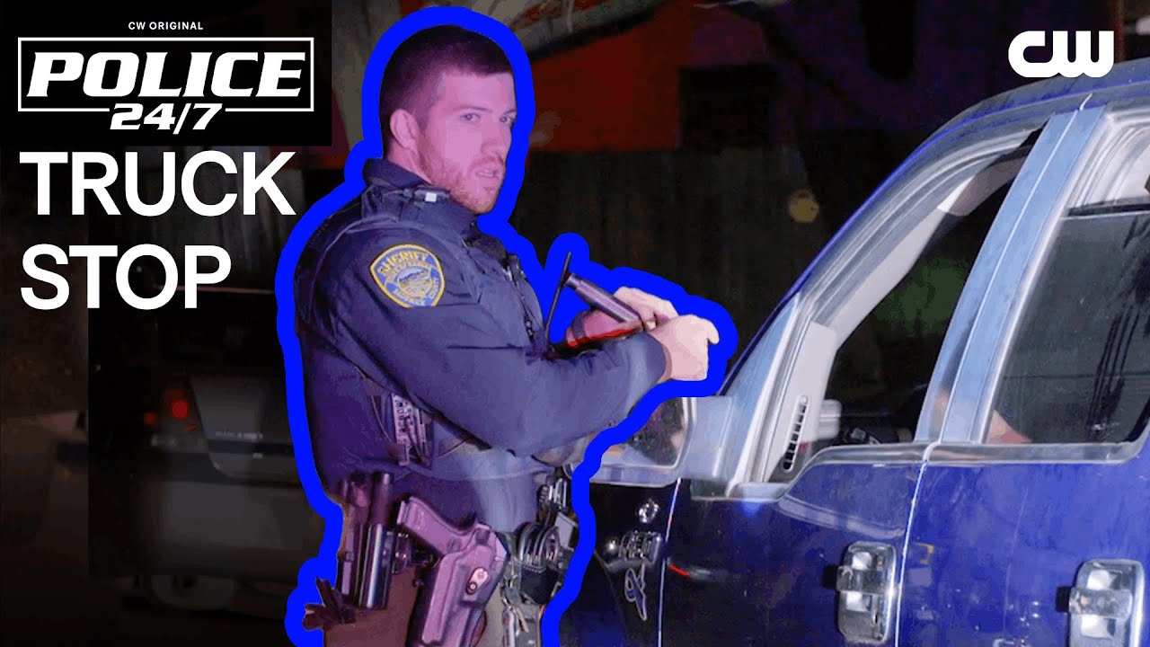 Fleeing Vehicle Pursuit | Police 24/7 | The CW
