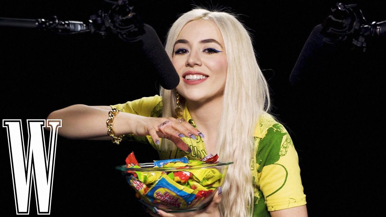Эйва Макс исследует #ASMR | W Magazine