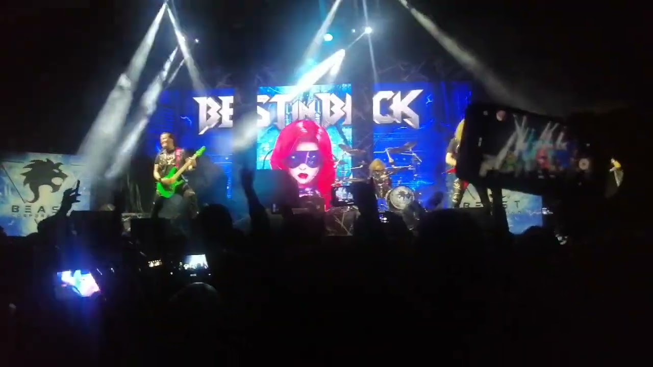 Beast in Black opening Nightwish World Tour 2022, Palacio de los Deportes, CDMX, Oct 22