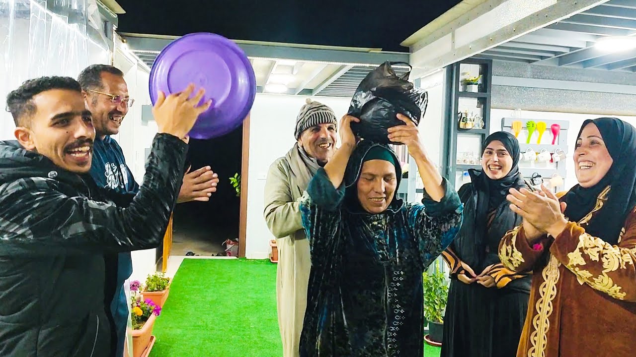 جبناها جبناها بالزمر والطبل البلدى ودانها💃💃ما نقدرش على زعلك يا سفيره مش فرخه 🐓 الا تفرق بينا😂😂