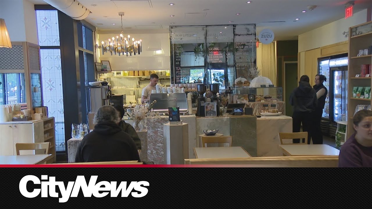 Restaurants facing pressure as Canadians dine out less: report