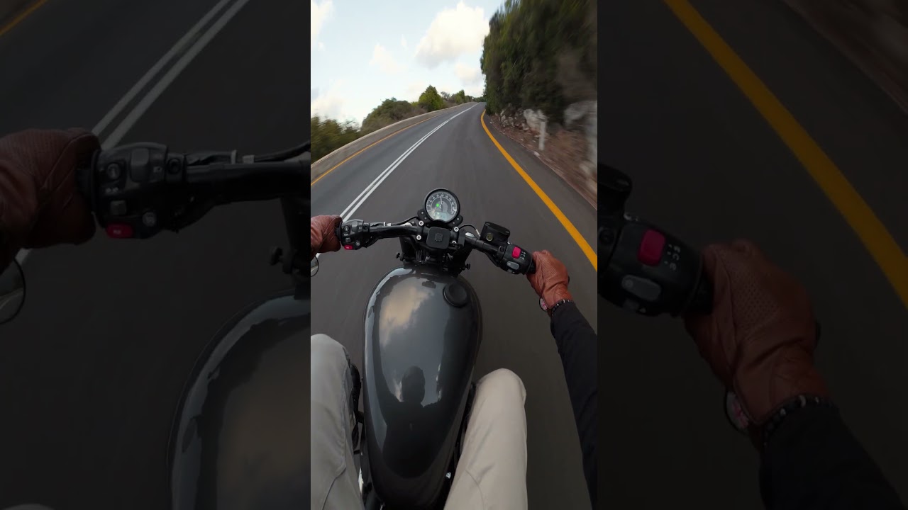 Triumph Bobber x Hitchcox Reverse Cone Slip-Ons