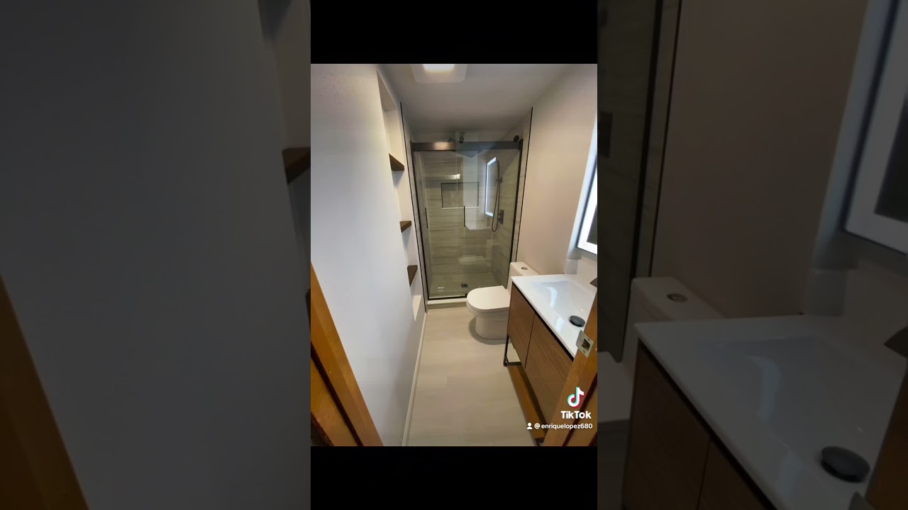4&rsquo;x8&rsquo; small modern bathroom