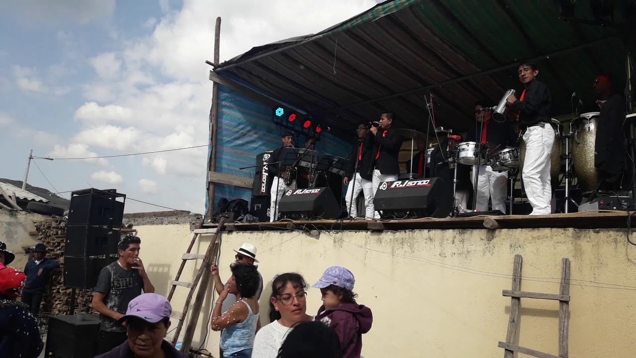 Maria Manuela con Byron Huilca y su banda la herencia musical en vivo 0998821619