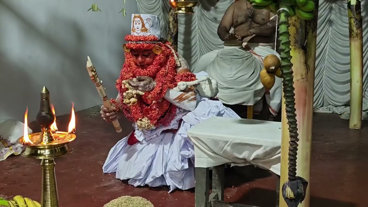 Mathavilasam Koothu at Thiruvara Mahadeva Temple - 3rd day