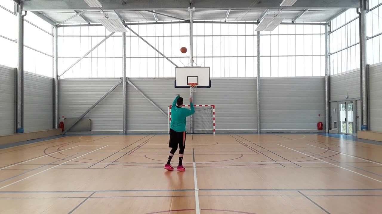 1815) 50/67 à 3pts 75% (300) 11/01/26 (90750)