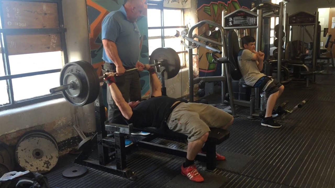 200kg /441lb bench press PB!