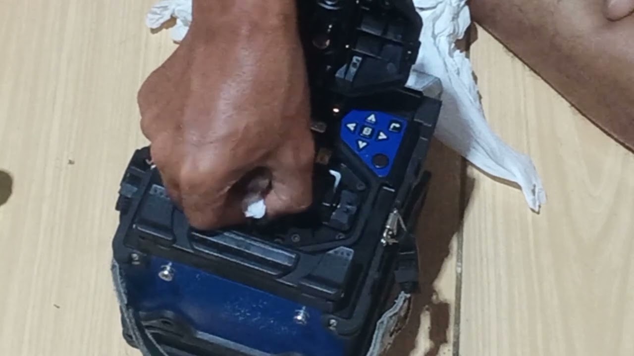 Perawatan ringan fusion splicer