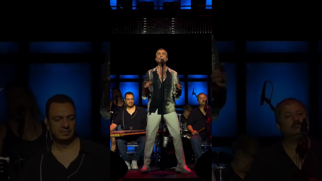 Özcan Deniz’den #Çeşme'de müthiş performans