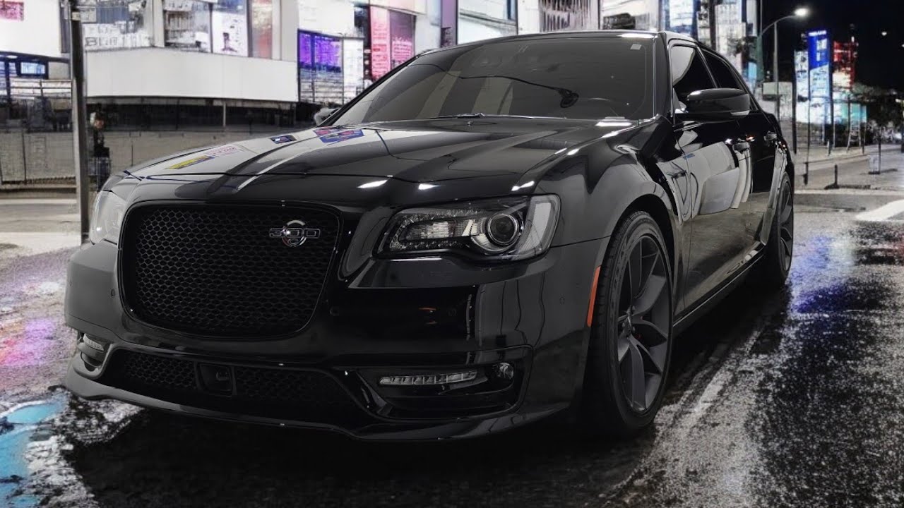 2023 Chrysler 300C 6.4 HEMI Night Drive Exhaust Not Loud Enough(POV)!!