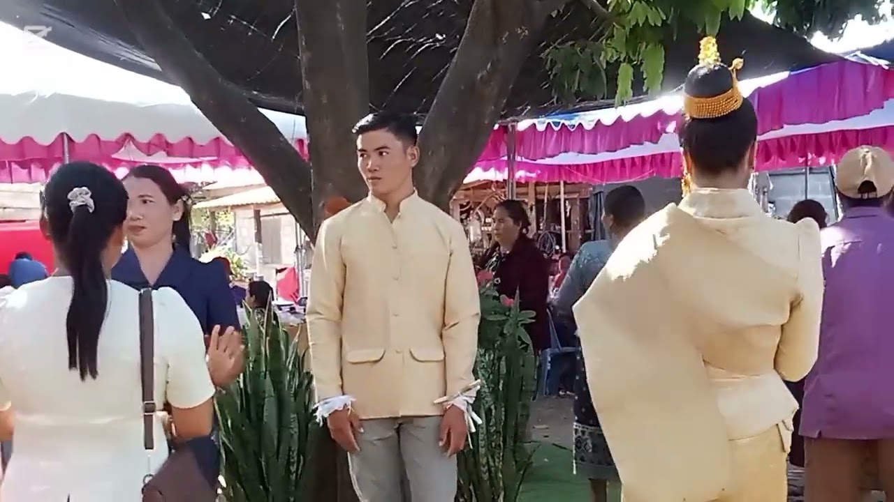 งานแต่งยู่ลาว