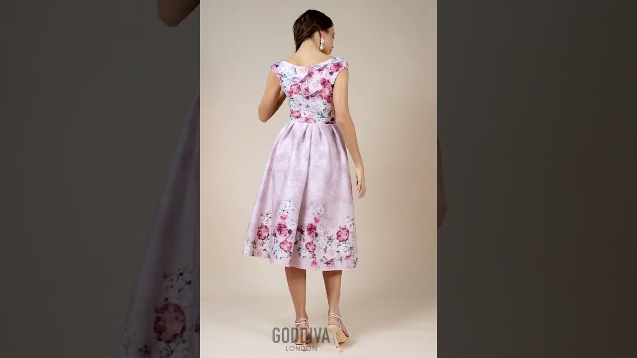 Gorgeous sweetheart floral midi dress | Summer dresses