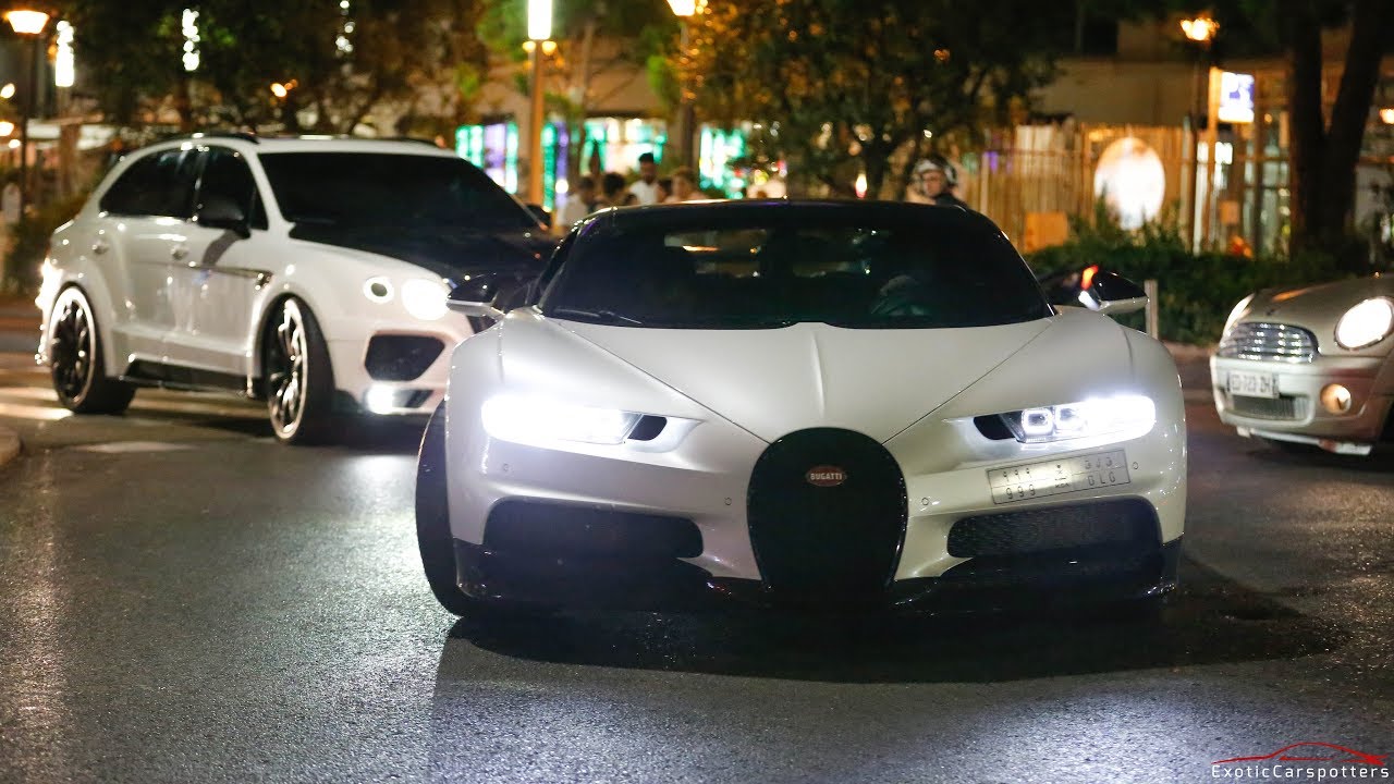 Arab Bugatti Chiron driving on the Road !