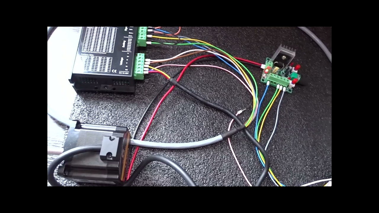 Configuracion y puesta en marcha de driver motor paso a paso acoplado a actuador lineal.