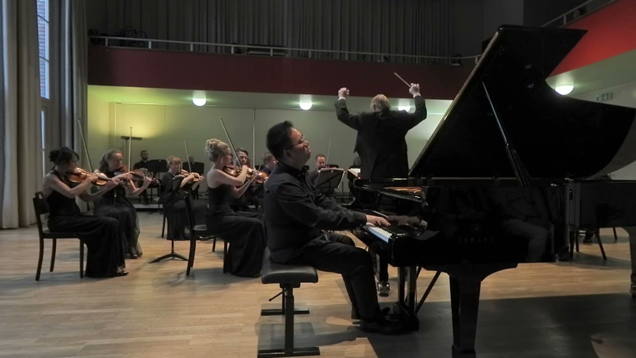 Alexander Yau spielt Cesar Franck, Variations symphoniques fis-Moll FWV 46