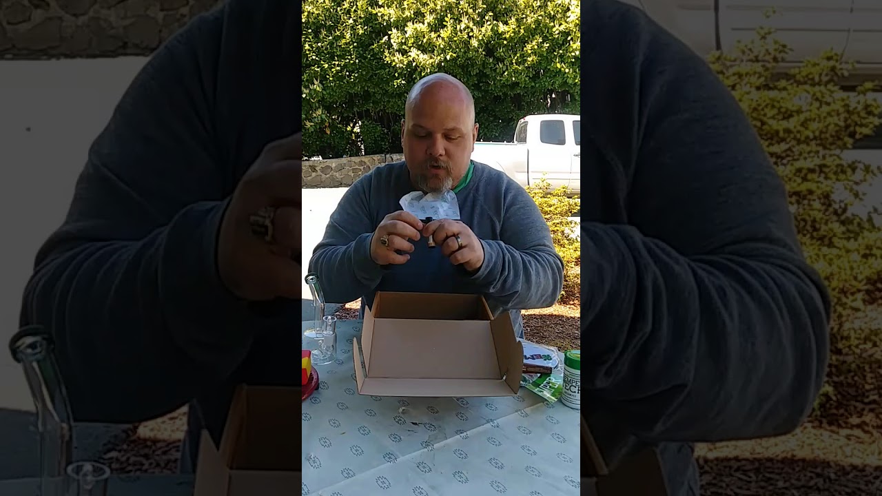 April Hemper unboxing part 2 *unboxing the piece first!*