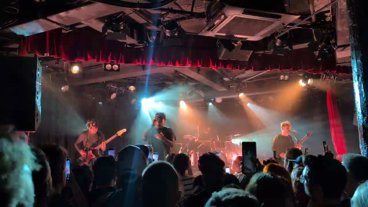 Crawl back to my coffin - Dayseeker, live debut (melbourne, Australia - 3/12/2025)
