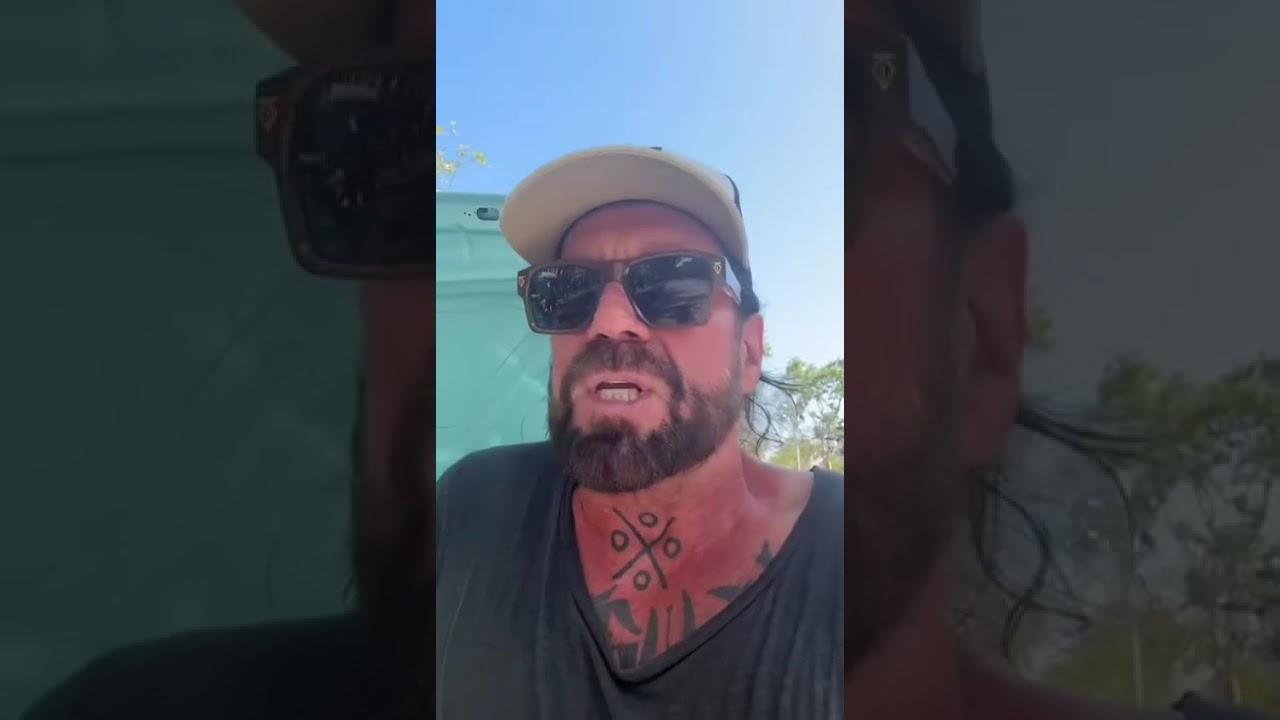 B&ouml;hse Onkelz Stephan Weidner (der W) Autopanne in Barcelona