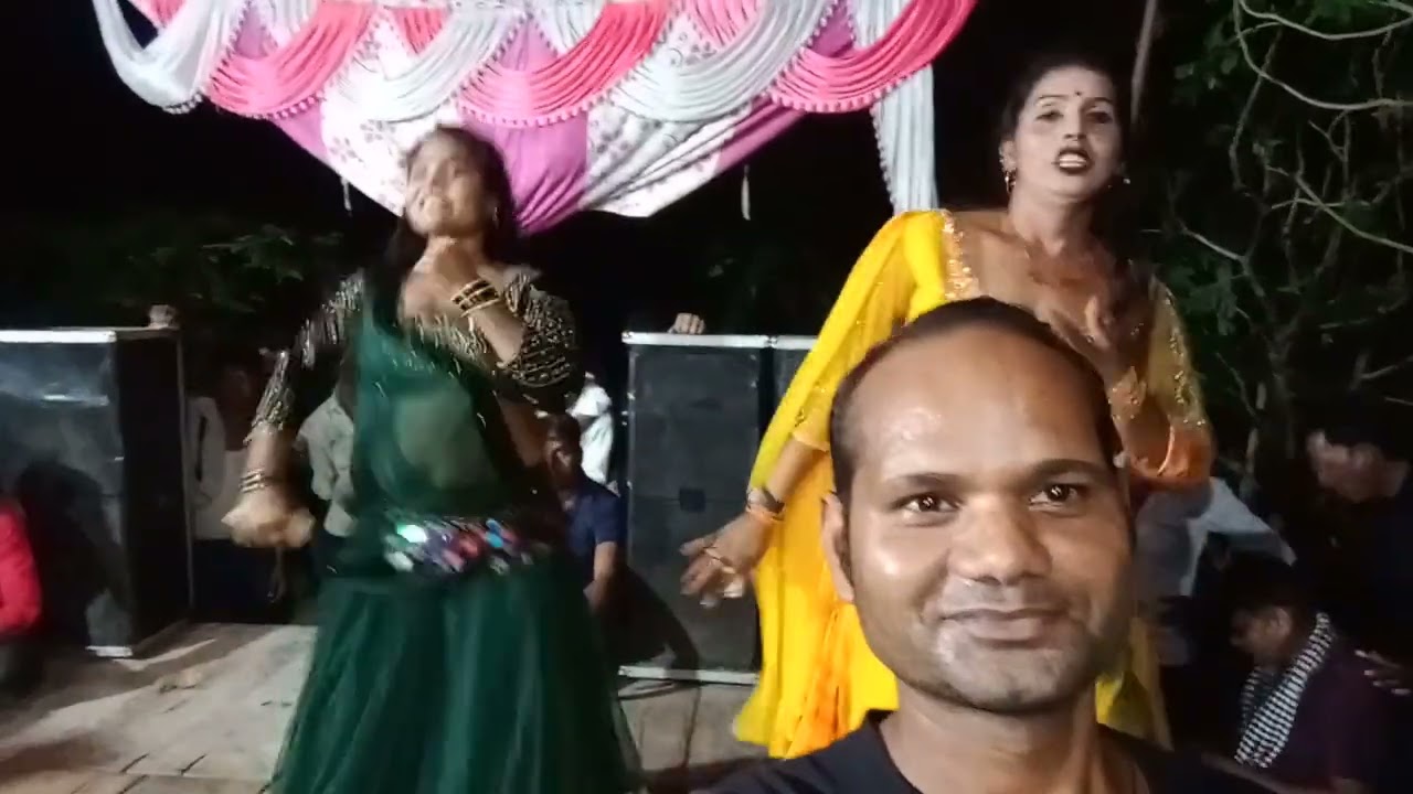 कैसे चूहे महुआ रानी छुपा ले अपनी जवानी वीडियो को देखें दोस्तों