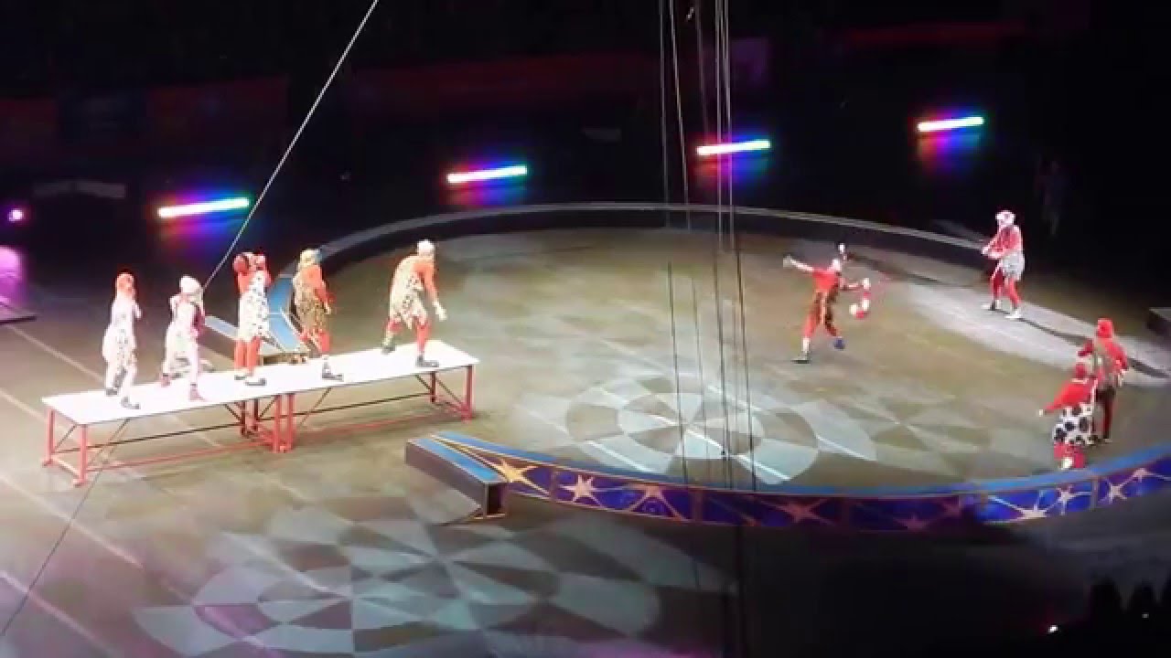 Clown Table Slide Gag - Ringling Bros. Circus 2016