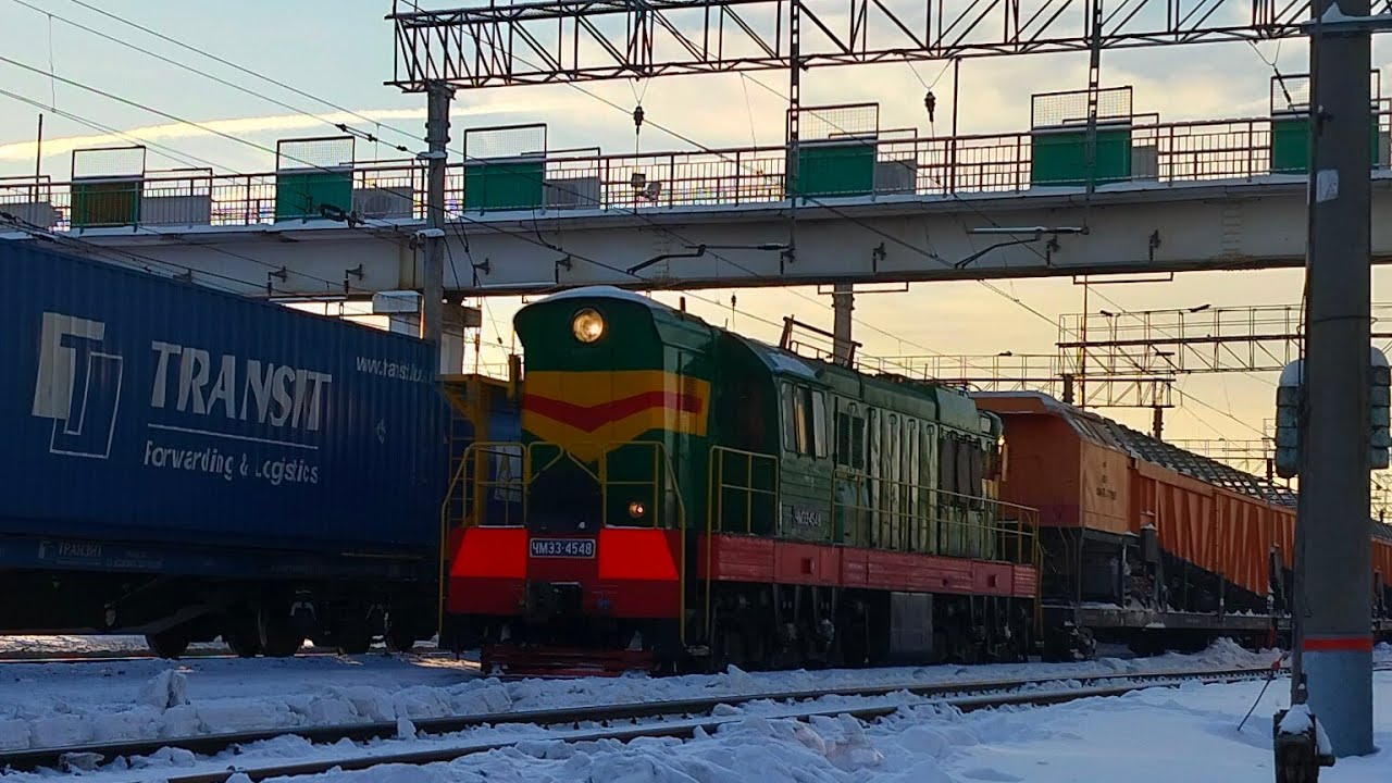 Зелёный ЧМЭ3 4548 со снегоочистителем СМ2ГМ 1758