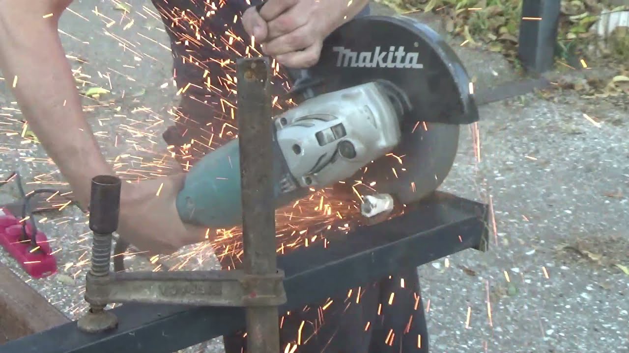 Corner Grinder - &Mu;AKITA GA9020R &gamma;&omega;&nu;&iota;&alpha;&kappa;ό&sigmaf; &tau;&rho;&omicron;&chi;ό&sigmaf;