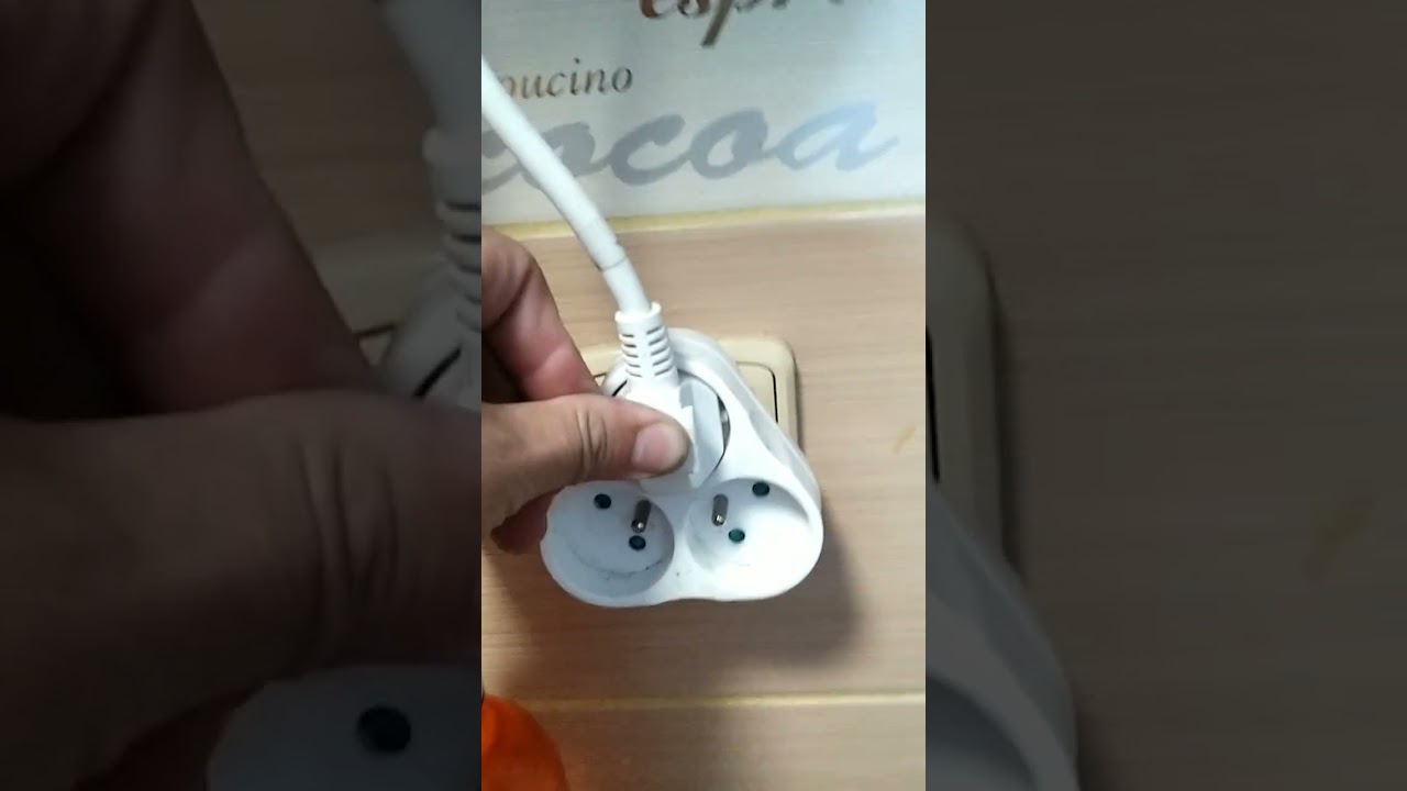 Chladnička Bosch so systémom defrost nechladí, ale mraznička ide.
