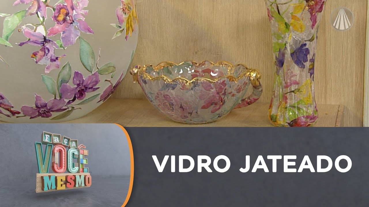 Técnica de jateado em vidro com decoupage e folhas de ouro