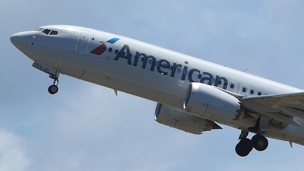 (4K) Epic CLOSE-UP Departures from Bermuda's L.F. Wade International Airport